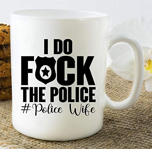 Аз Трахаю Съпруга на полицай Кафеена Чаша Съпруг на Служител на Правоохранителните Органи Чаша Лео Подаръци За Подкрепа на Семейството Полицай 11 грама